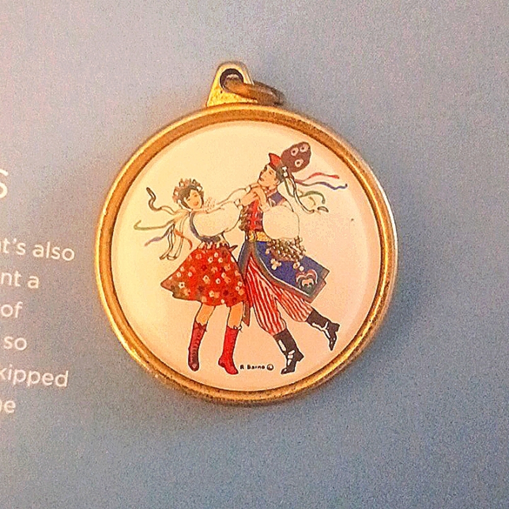 Vintage Pennsylvanian Dutch pendant
